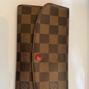 Louis Vuitton Emilie Wallet